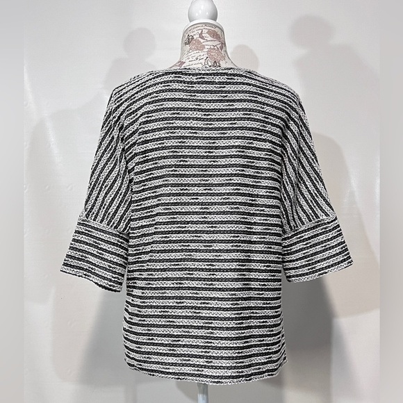 MAX STUDIO gray and black stripe knit sweater size M - Picture 5 of 15